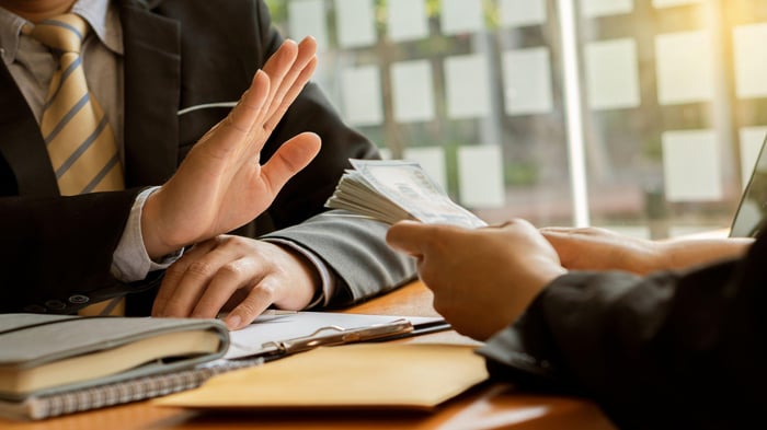 Comment faire face à la Corruption en milieu de travail ?